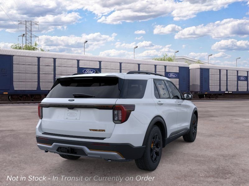 New 2026 Space White Metallic Ford Tremor® image 8