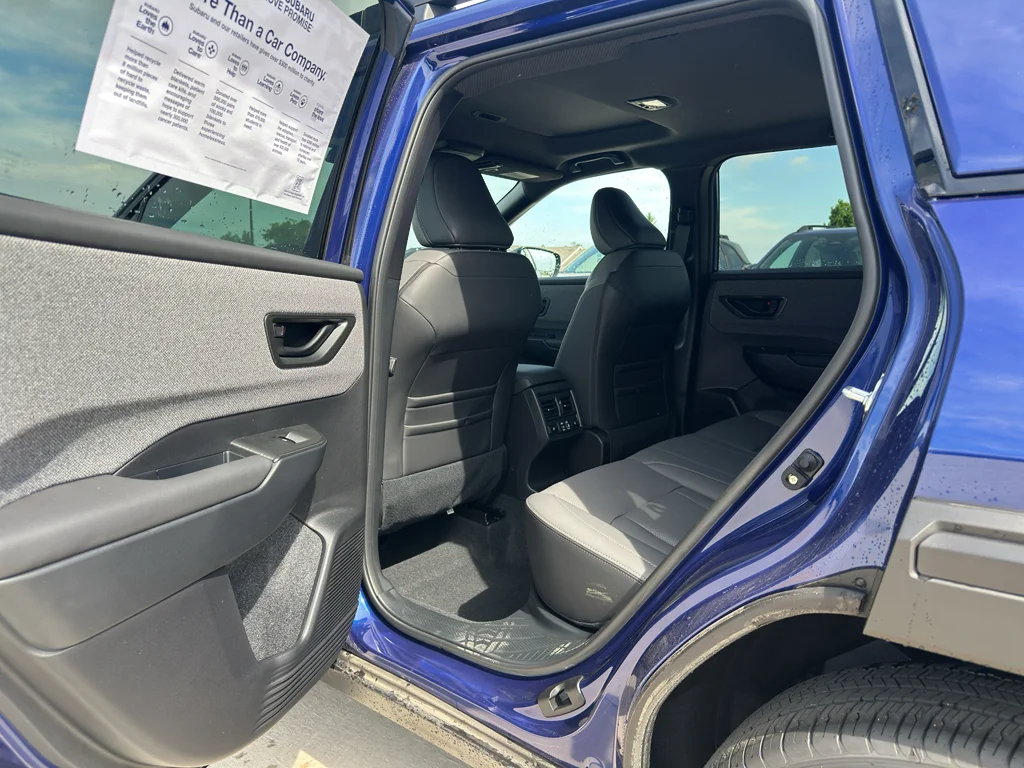 New 2026 SAPPHIRE BLUE PEARL Subaru Limited image 10