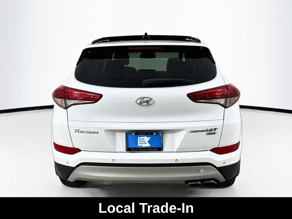 Used 2017 Winter White Hyundai Limited image 7