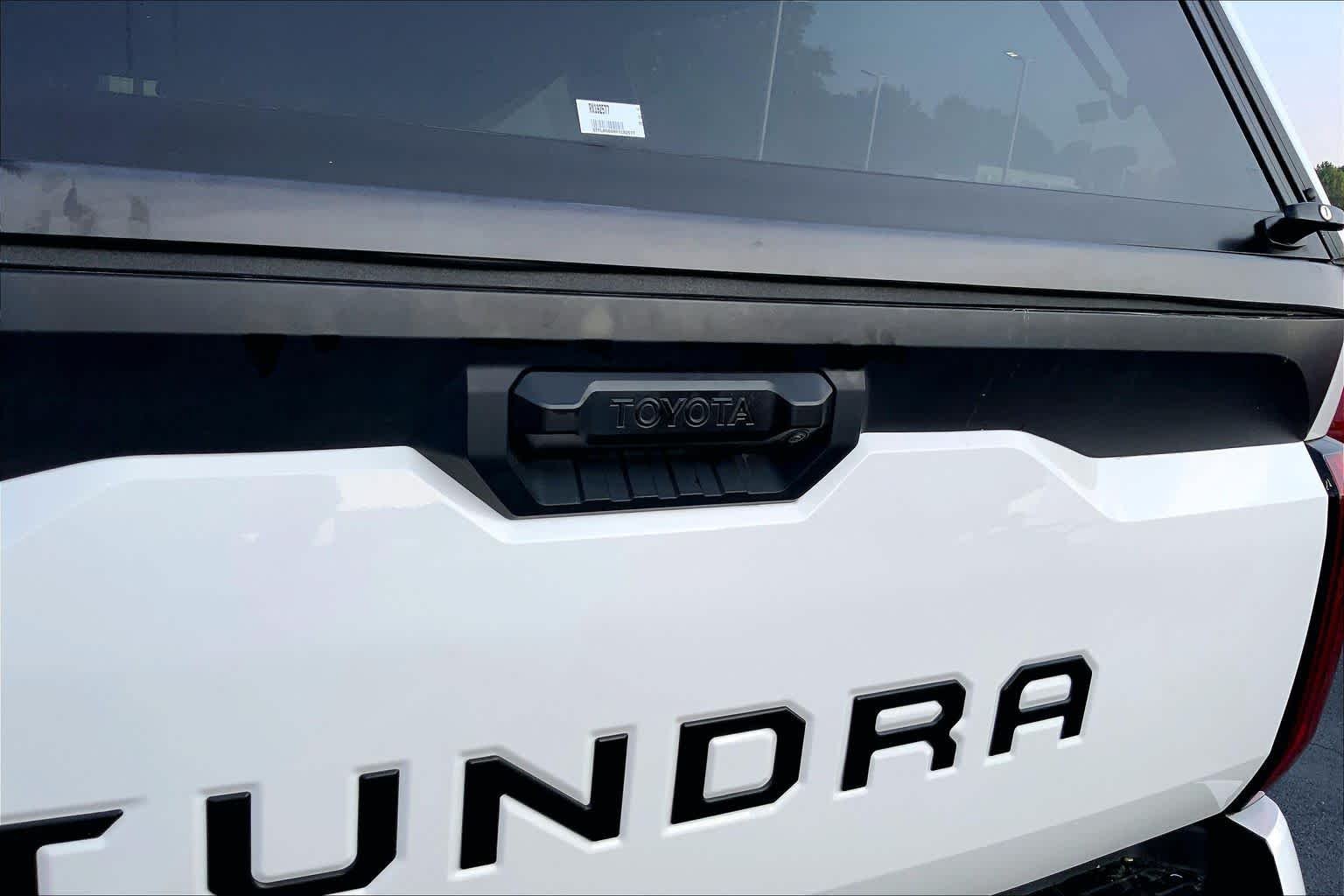 Used 2024 Ice Cap Toyota SR5 image 10