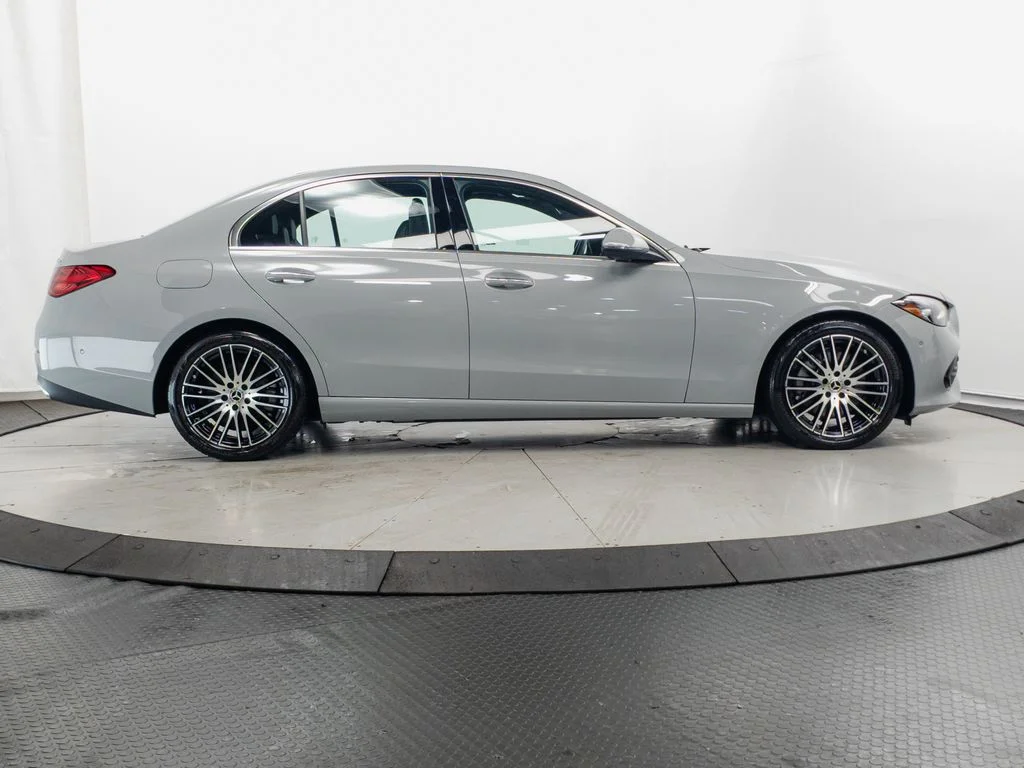 Used 2026  Mercedes-Benz C 300 image 30
