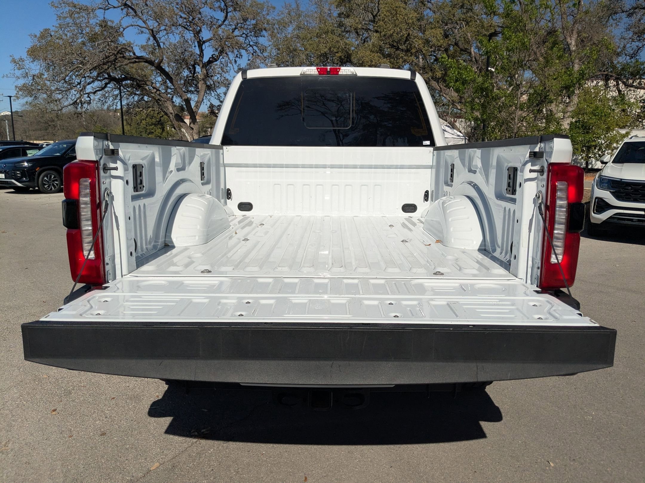Used 2024 Oxford White Ford LARIAT image 25