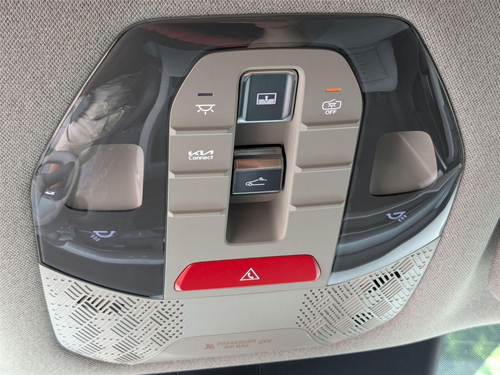 New 2026 EBONY BLACK KIA WIND image 28