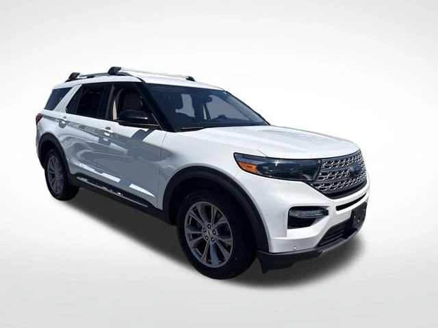 Used 2022 White Ford Limited image 11