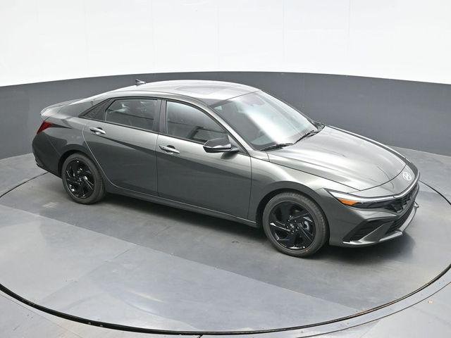 New 2026 Gray Hyundai SEL Sport Plus image 15