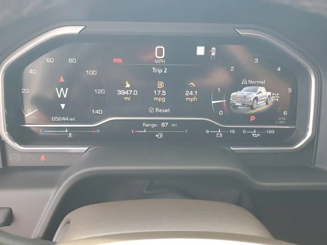 Used 2023 WHITE FROST TRICOAT GMC Denali image 21