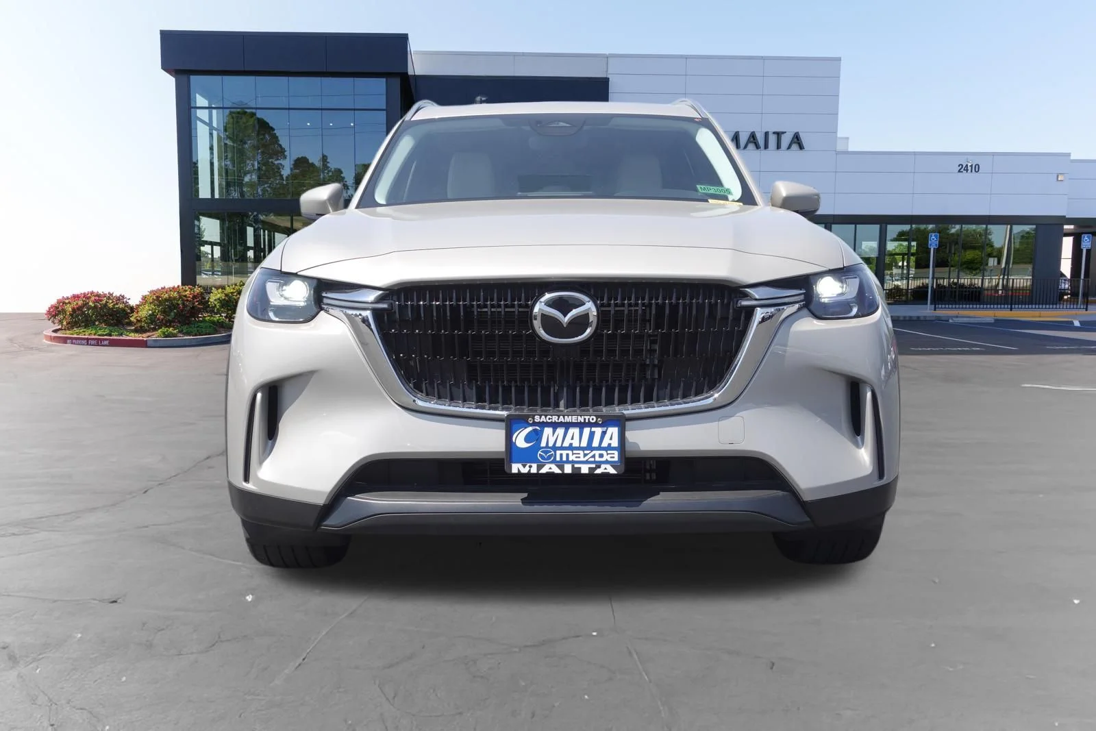 Certified Used 2024 Platinum Quartz Mazda Preferred image 10
