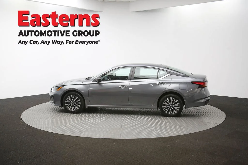 Used 2024 Gray Nissan 2.5 SV image 59