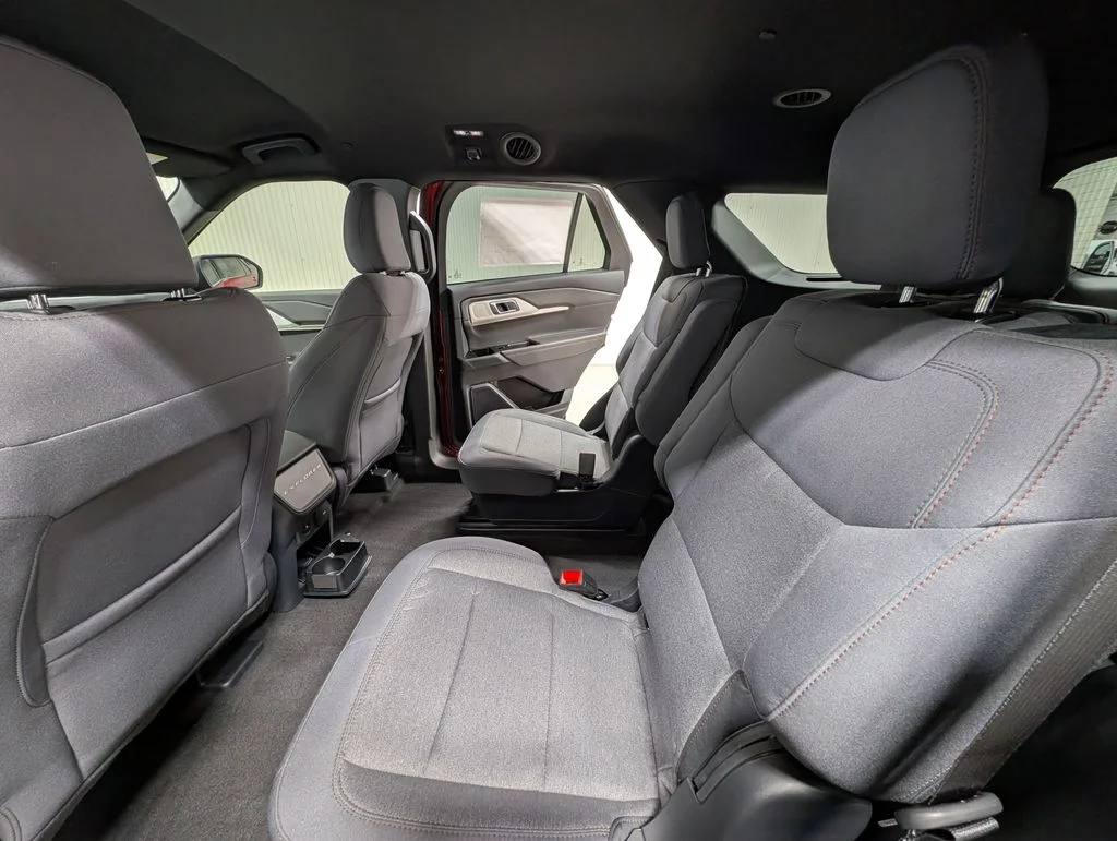 New 2027 Ruby Red Metallic Tinted Clearcoat Ford Active image 14
