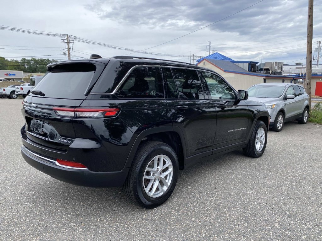 Certified Used 2023 Black Jeep Laredo X image 3