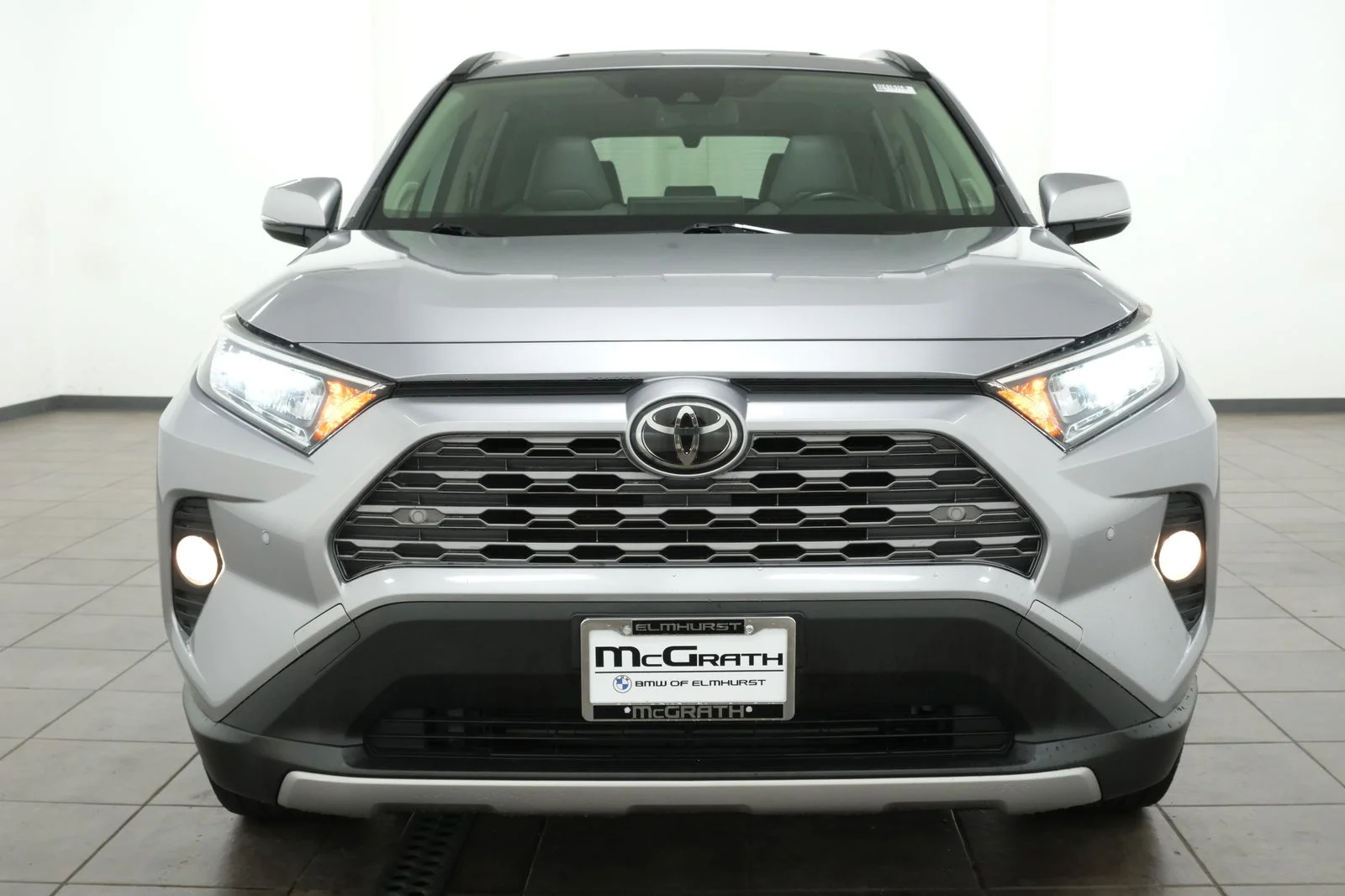 Used 2019 Silver Toyota Limited image 7