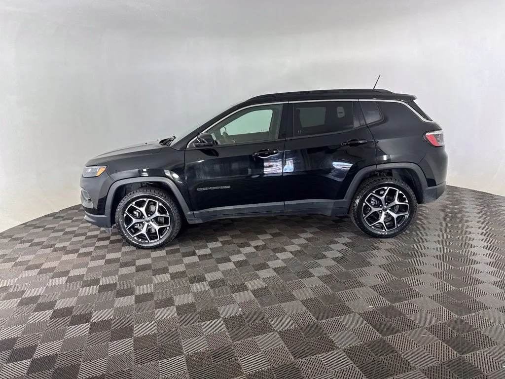 Used 2025 Black Jeep Limited image 9