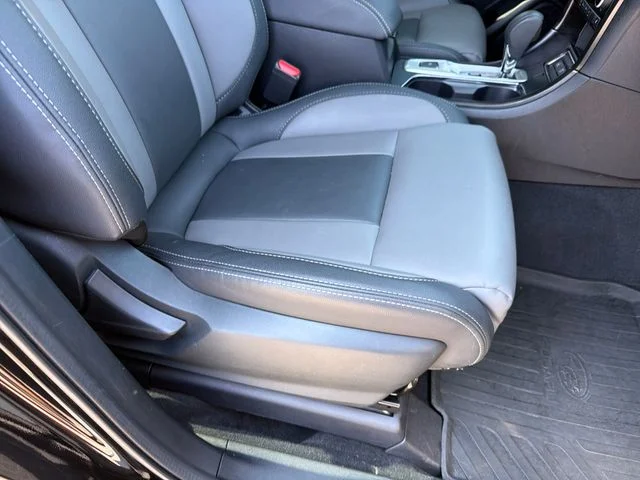 Used 2022 Black Subaru Onyx Edition image 26