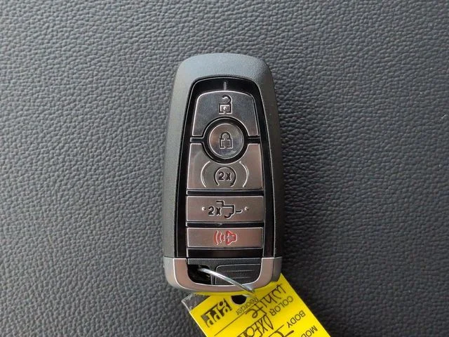 New 2026 White Ford Tremor image 30