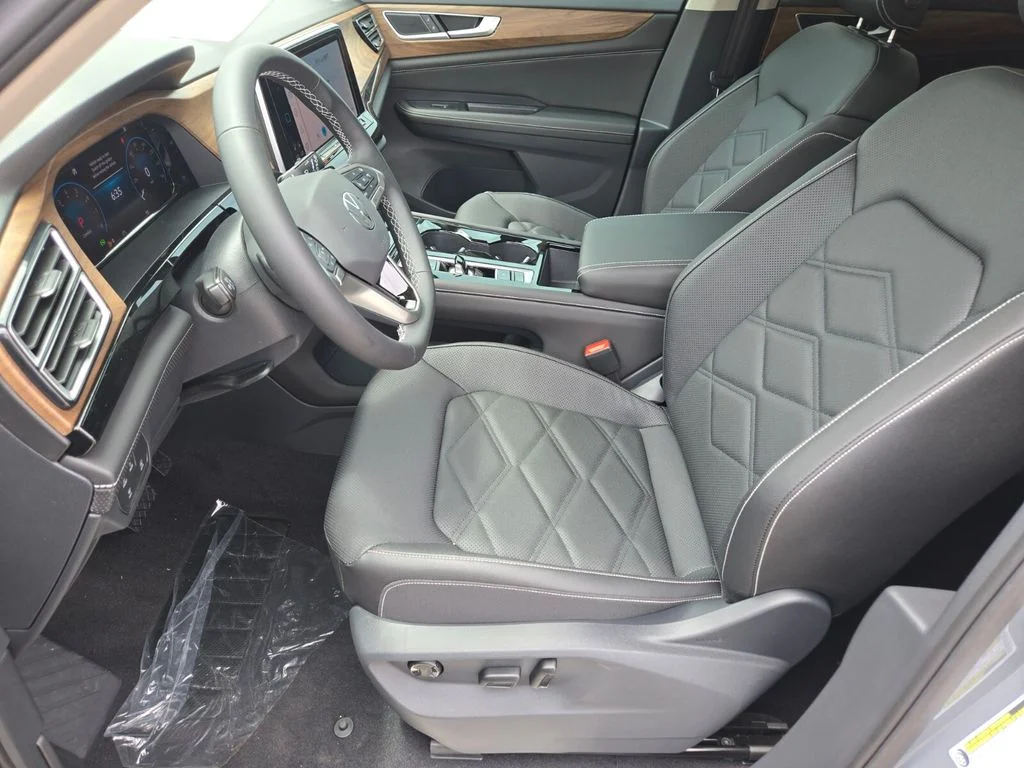 New 2026 Gray Volkswagen SE w/Technology image 6