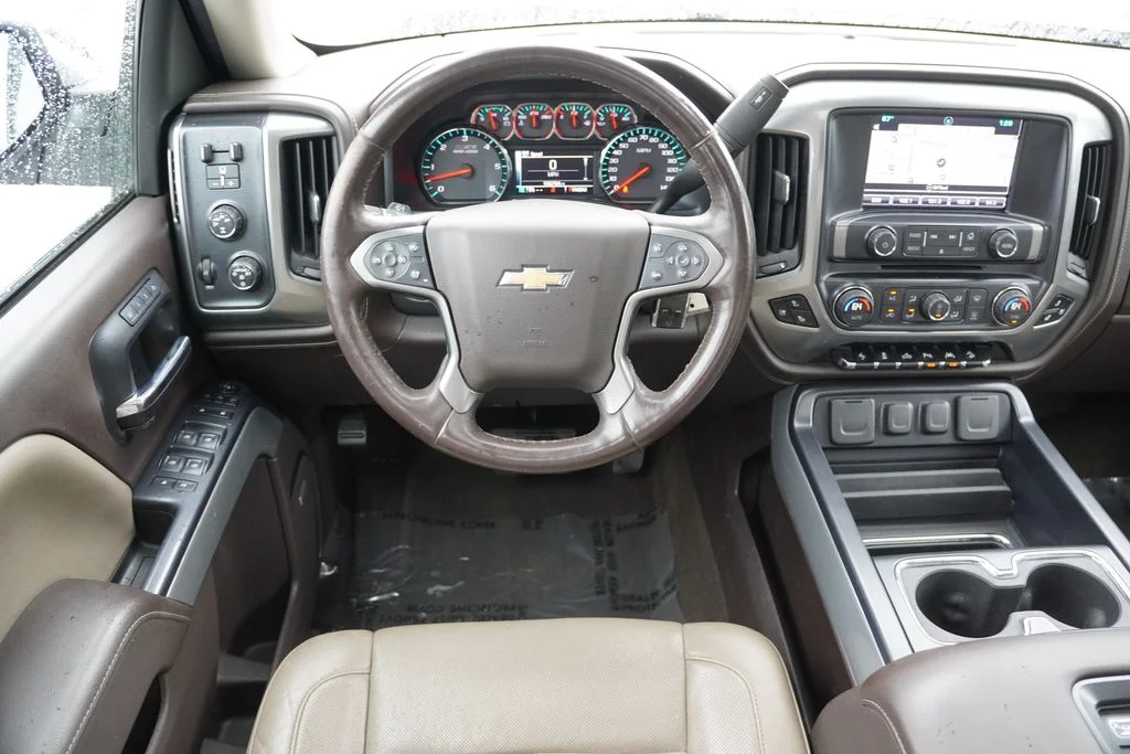 Certified Used 2016 Iridescent Pearl Tricoat Chevrolet LTZ image 20