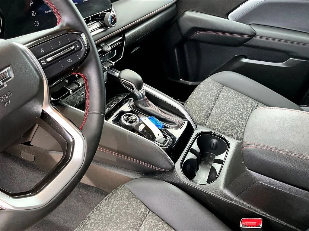 Certified Used 2024 Gray Chevrolet Z71 image 21
