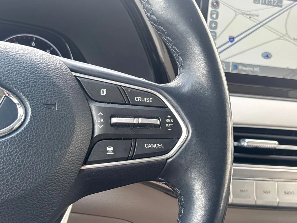 Used 2021 White Hyundai Limited image 23
