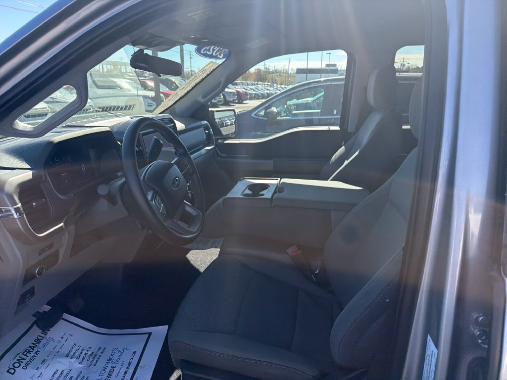 Used 2025 Silver Ford XLT image 13