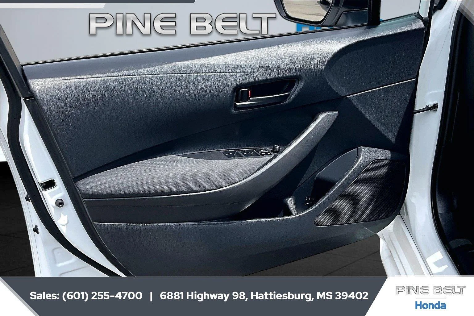 Used 2024 Ice Cap Toyota LE image 17