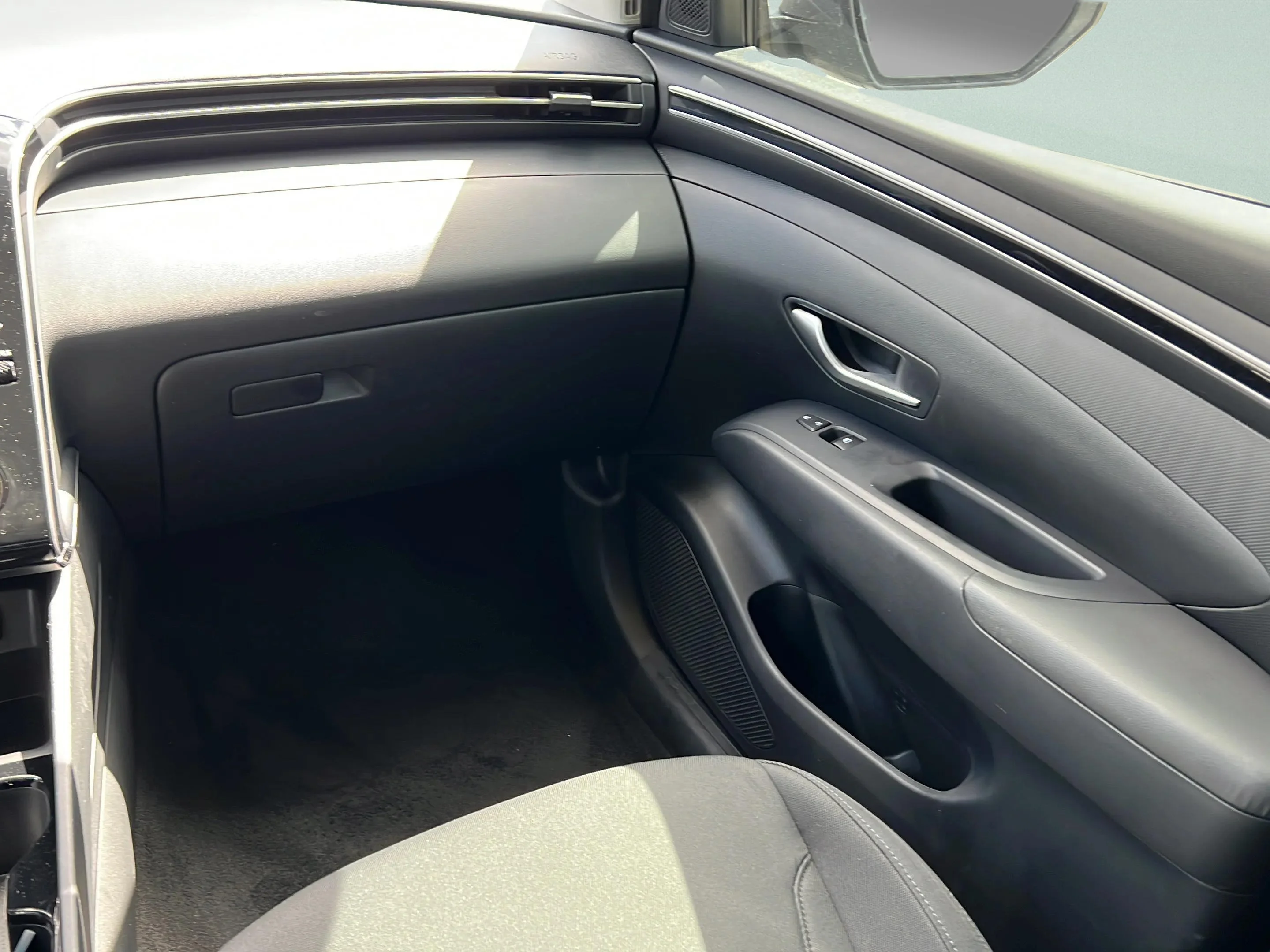 Used 2022 Portofino Gray Hyundai SEL image 21