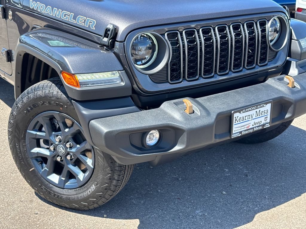 New 2026 Granite Crystal Metallic Clear-Coat Exterior Paint Jeep 85th Anniversary Edition image 6