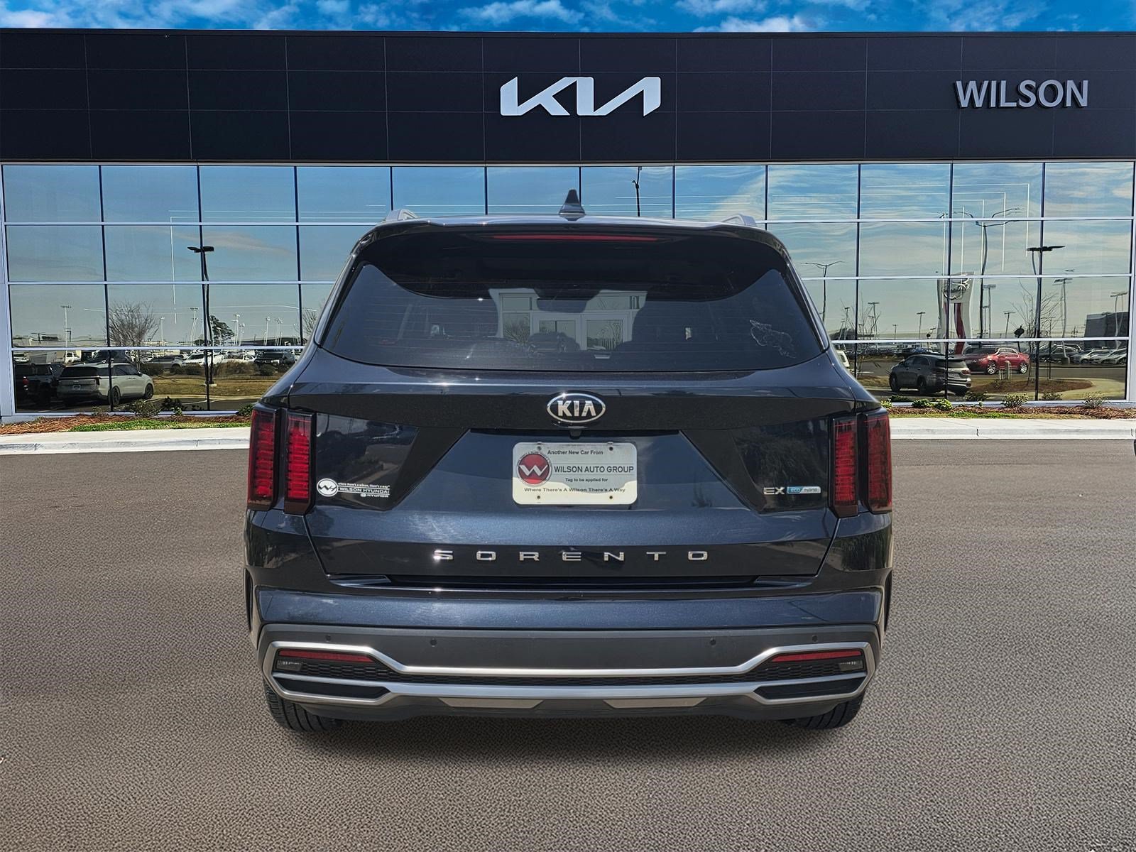 Used 2021 Gravity Blue Kia EX image 4