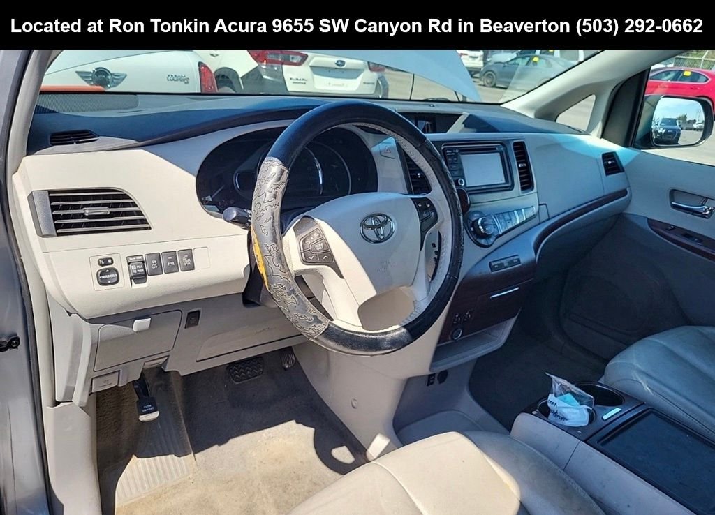 Used 2014 Silver Sky Metallic Toyota XLE image 8