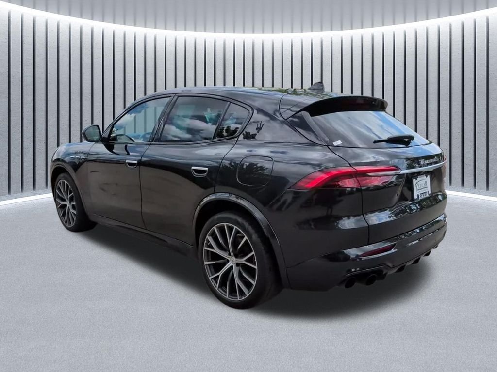 Used 2023 Black Maserati Modena image 11