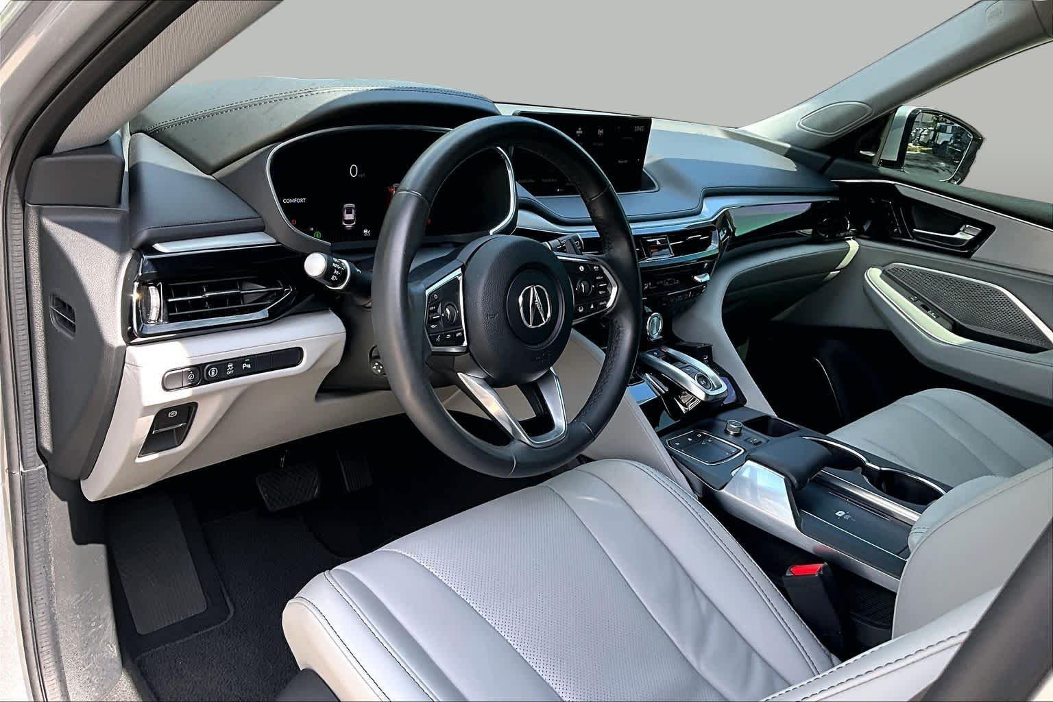 Used 2024 Lunar Silver Metallic Acura w/Technology Package image 18