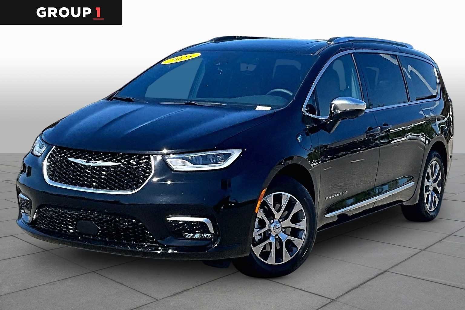 2025 Chrysler Pacifica Hybrid Pinnacle