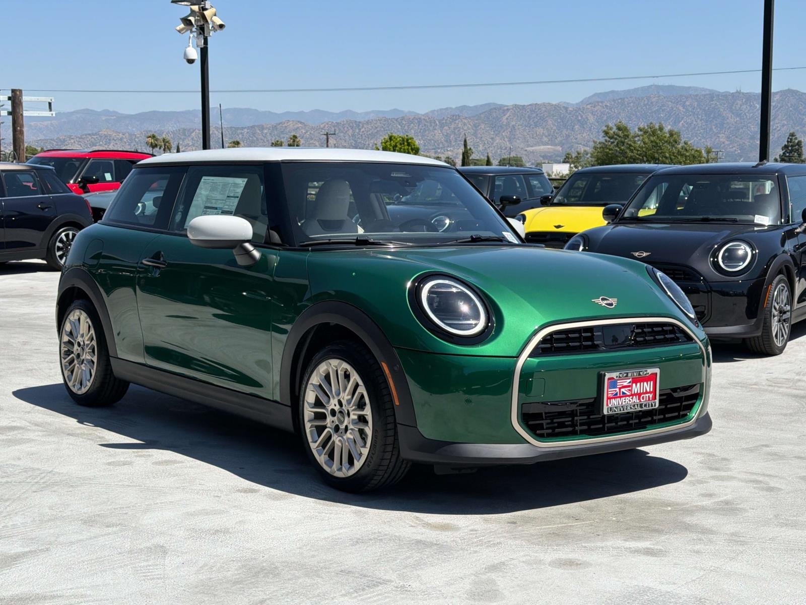 2026 MINI Hardtop's photo