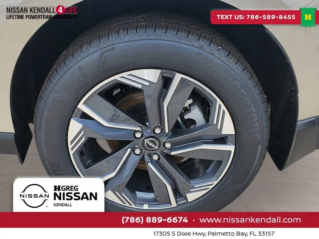 New 2026 Champagne Silver Metallic Nissan SL image 9