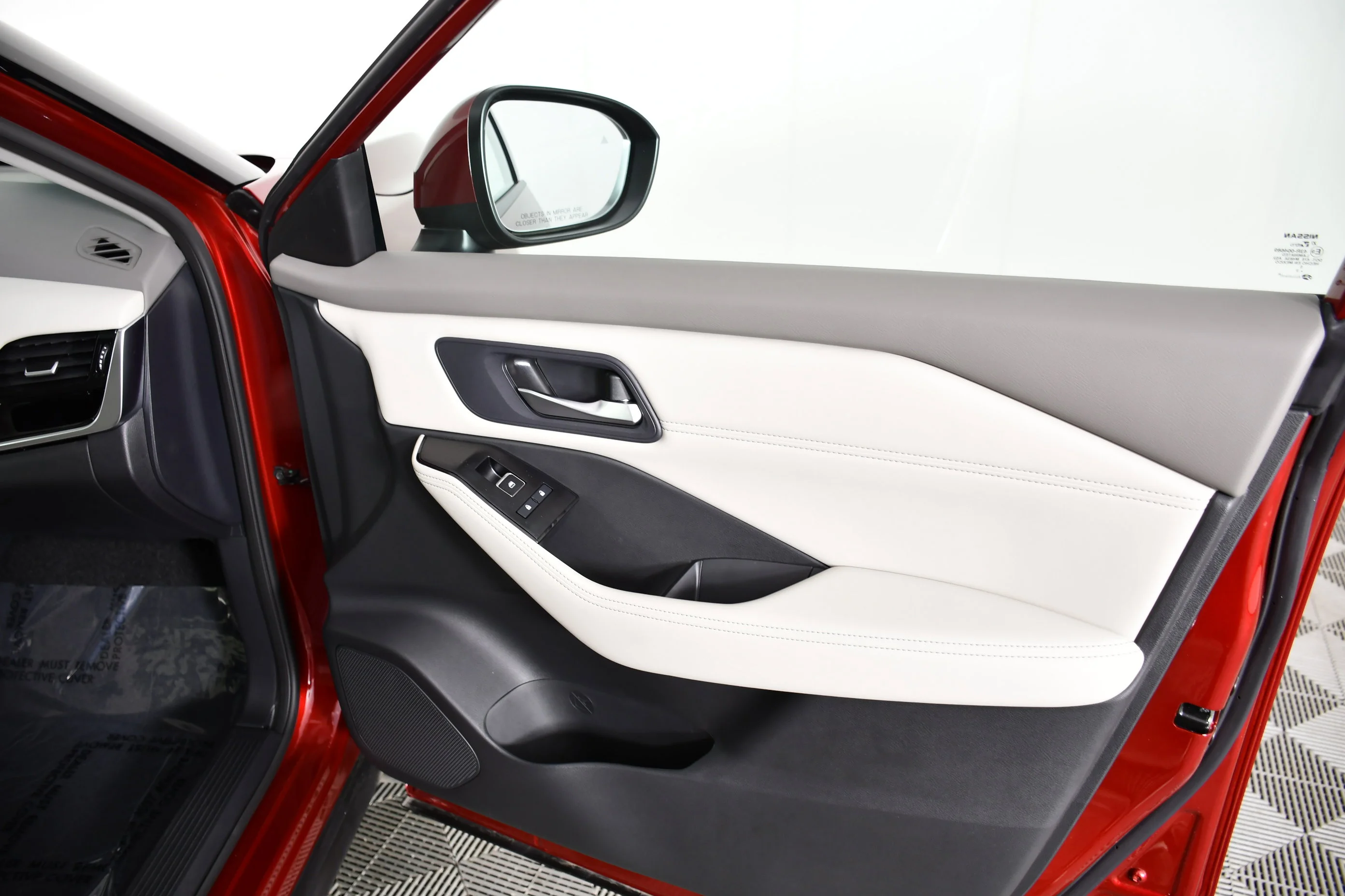 Used 2023 Scarlet Ember Tintcoat Nissan SL image 42