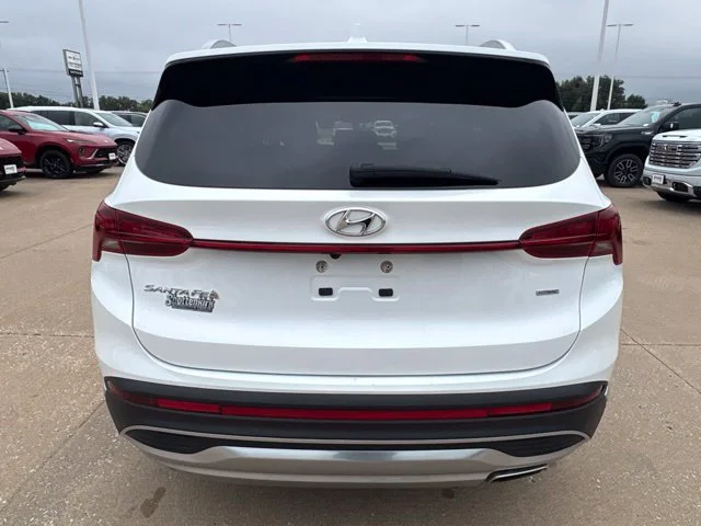 Used 2021 White Hyundai SEL image 4