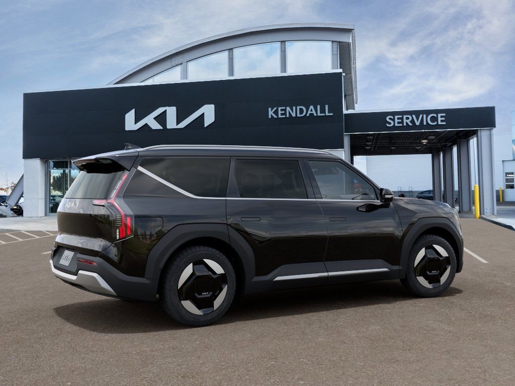 New 2026 Black Kia Wind image 6