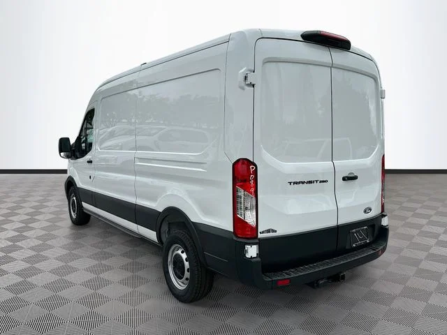 New 2026 Oxford White Ford Base image 4