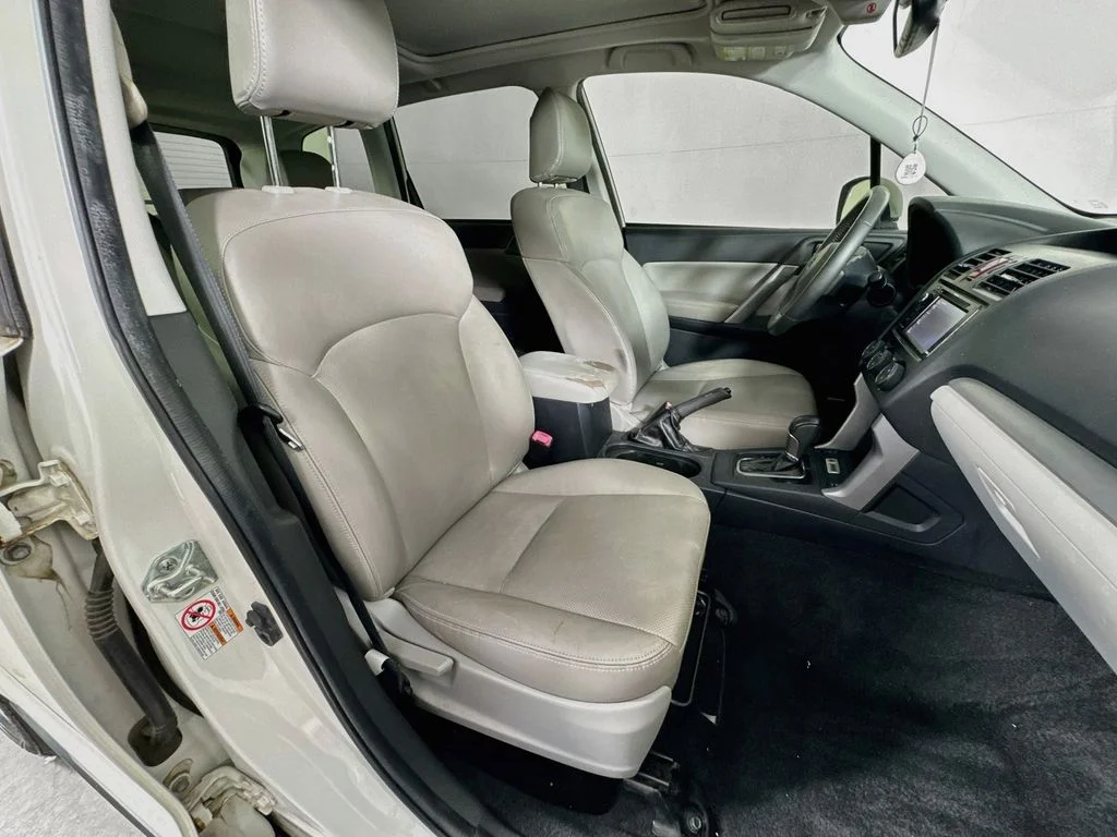 Used 2015 White Subaru 2.5i Touring image 35