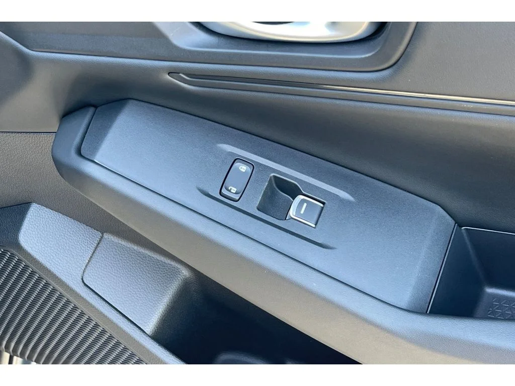 Certified Used 2025 Crystal Black Pearl Honda SE image 21