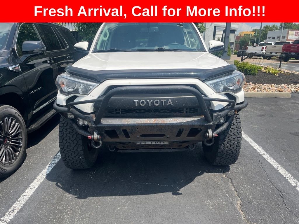 Used 2019 Toyota 4Runner SR5 Premium with VIN JTEBU5JR2K5616758 for sale in Kansas City