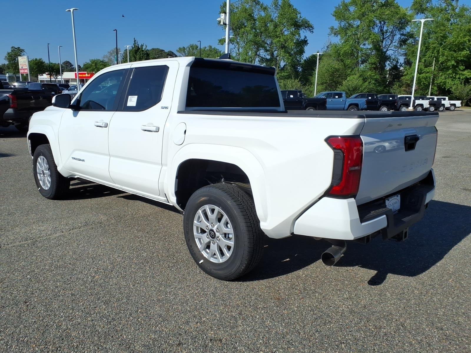 New 2026 Ice Cap Toyota SR5 image 9