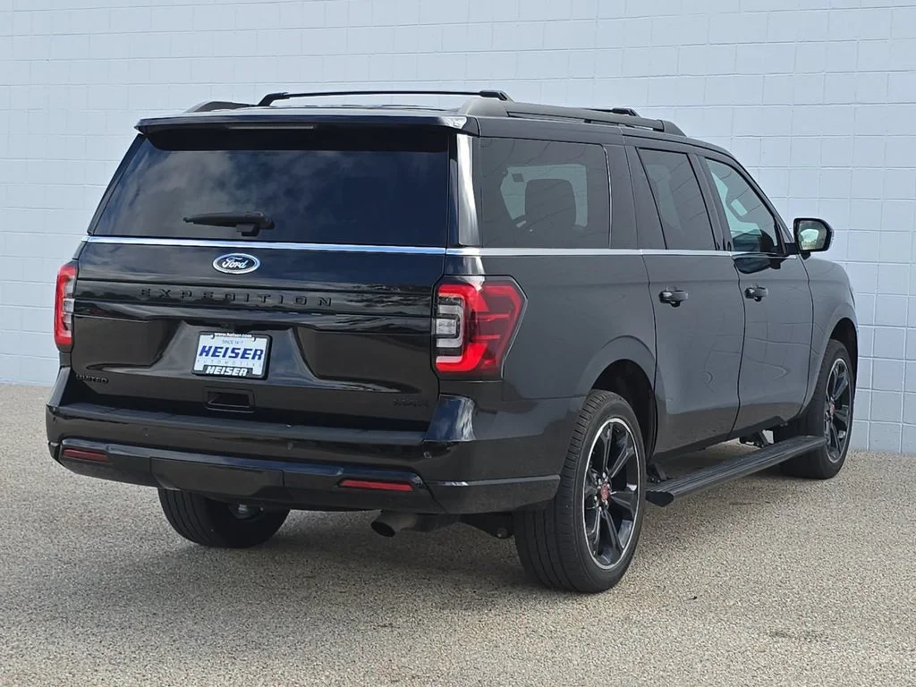 Used 2023 Black Ford Limited image 13