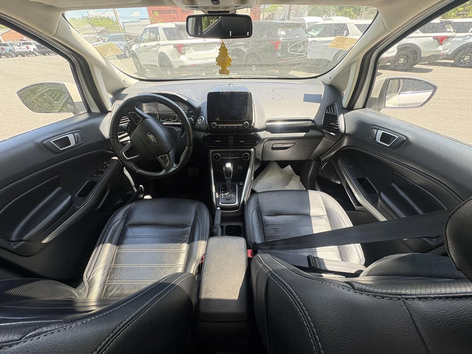 Used 2018 White Platinum Metallic Tri-Coat Ford Titanium image 14