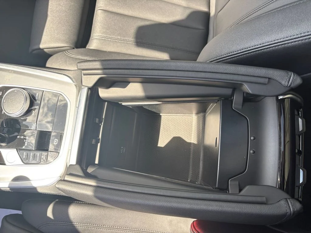Used 2022 Gray BMW xDrive40i image 12