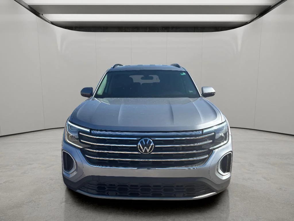 Used 2025 Silver Mist Metallic Volkswagen SE w/Technology 4Motion image 14