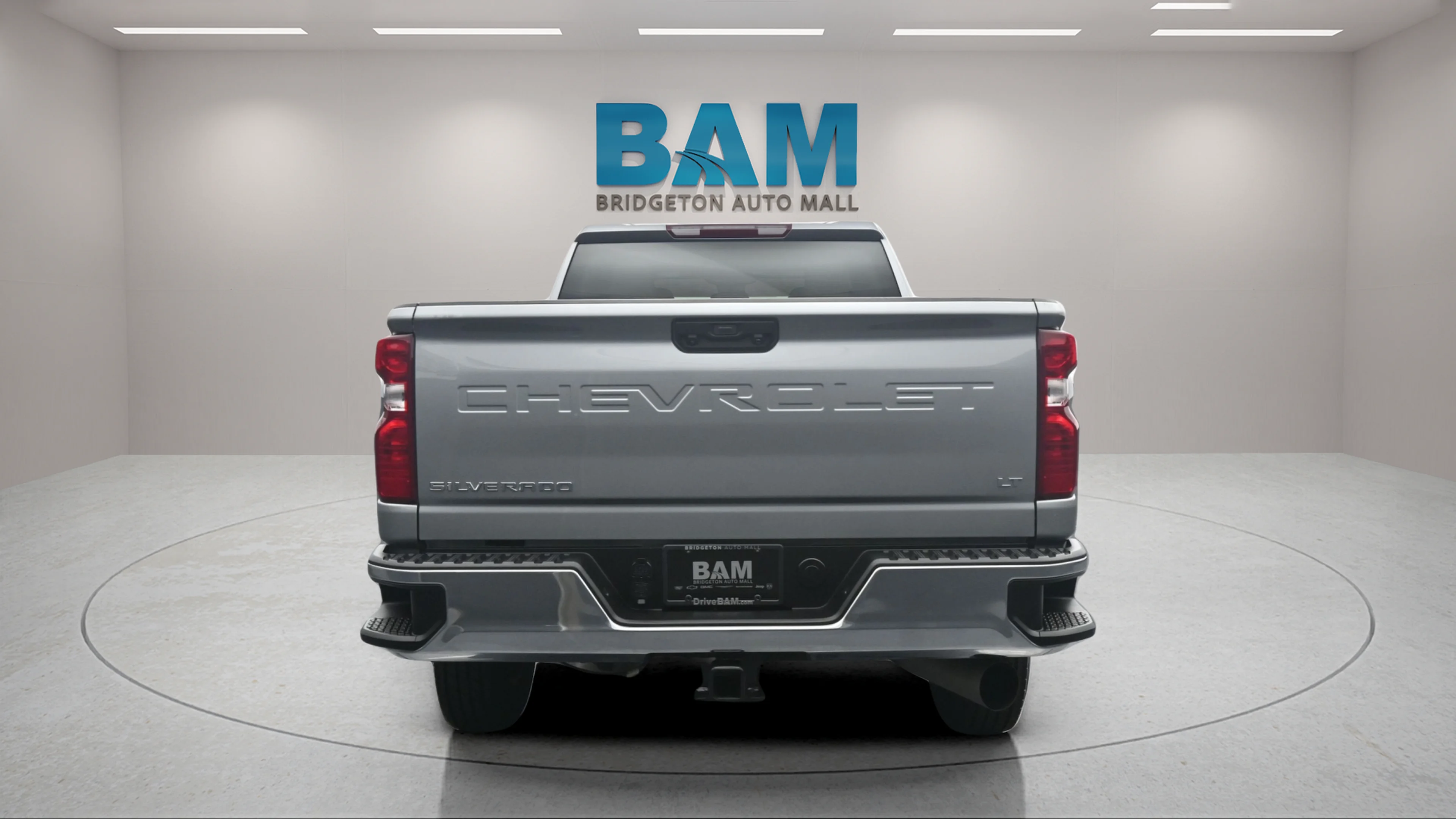 Used 2026 Sterling Gray Metallic Chevrolet LT image 4