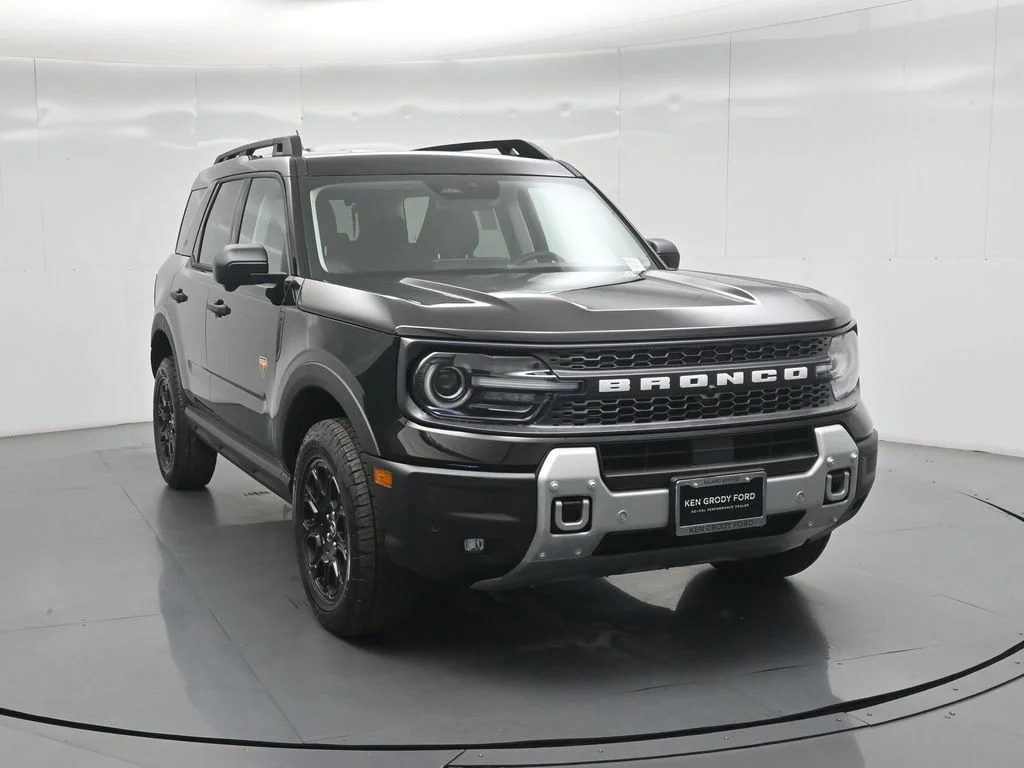 New 2026 Shadow Black Ford Badlands image 40