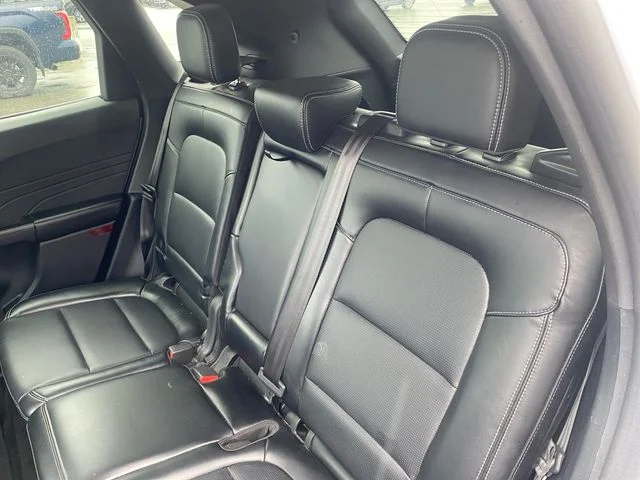Used 2025 Silver Ford Platinum image 17