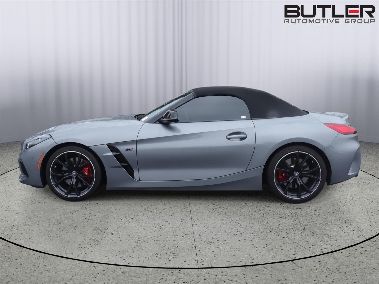 Used 2024 Skyscraper Grey Metallic BMW M40i image 3
