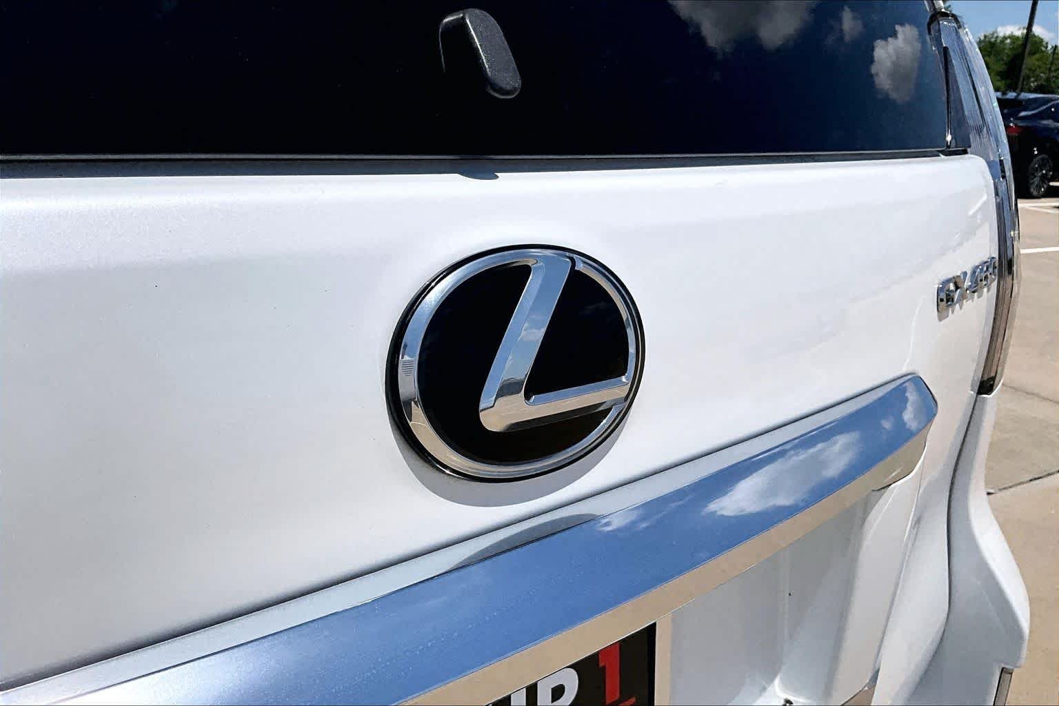 Used 2020 Starfire Pearl Lexus Premium image 31